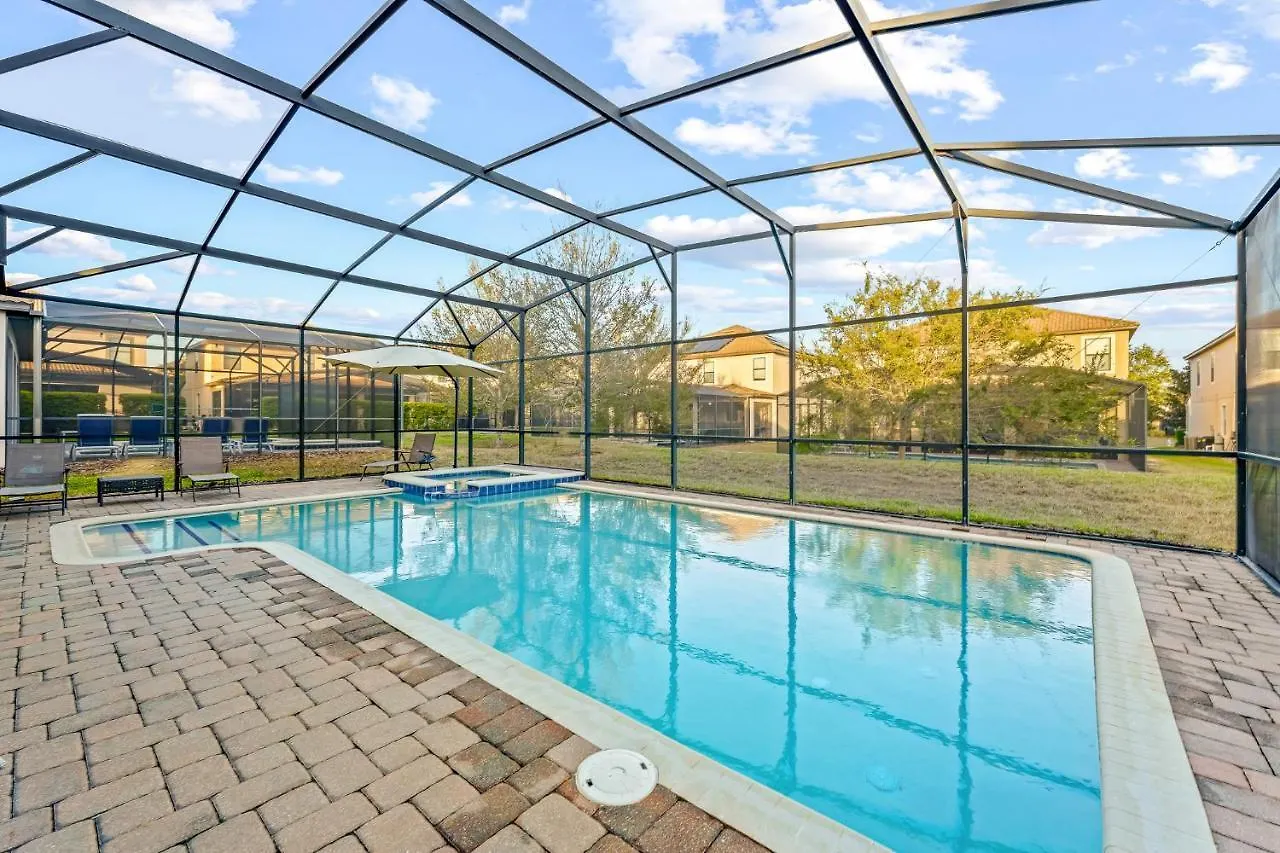 Heated Pool + Free Waterpark + Lazy River + Grill Davenport Holiday home